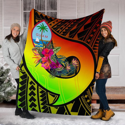 Guam Premium Blanket - Polynesian Hook And Hibiscus (Reggae)