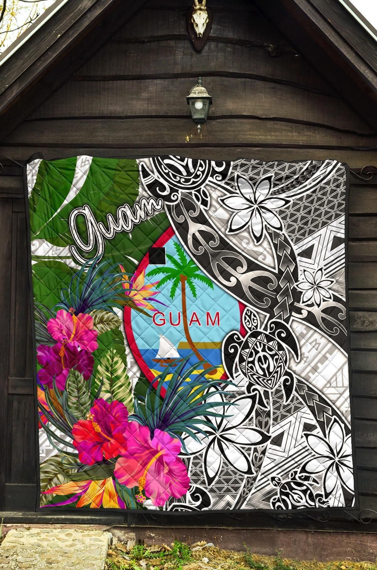 Guam Premium Quilt White - Turtle Plumeria Banana Leaf