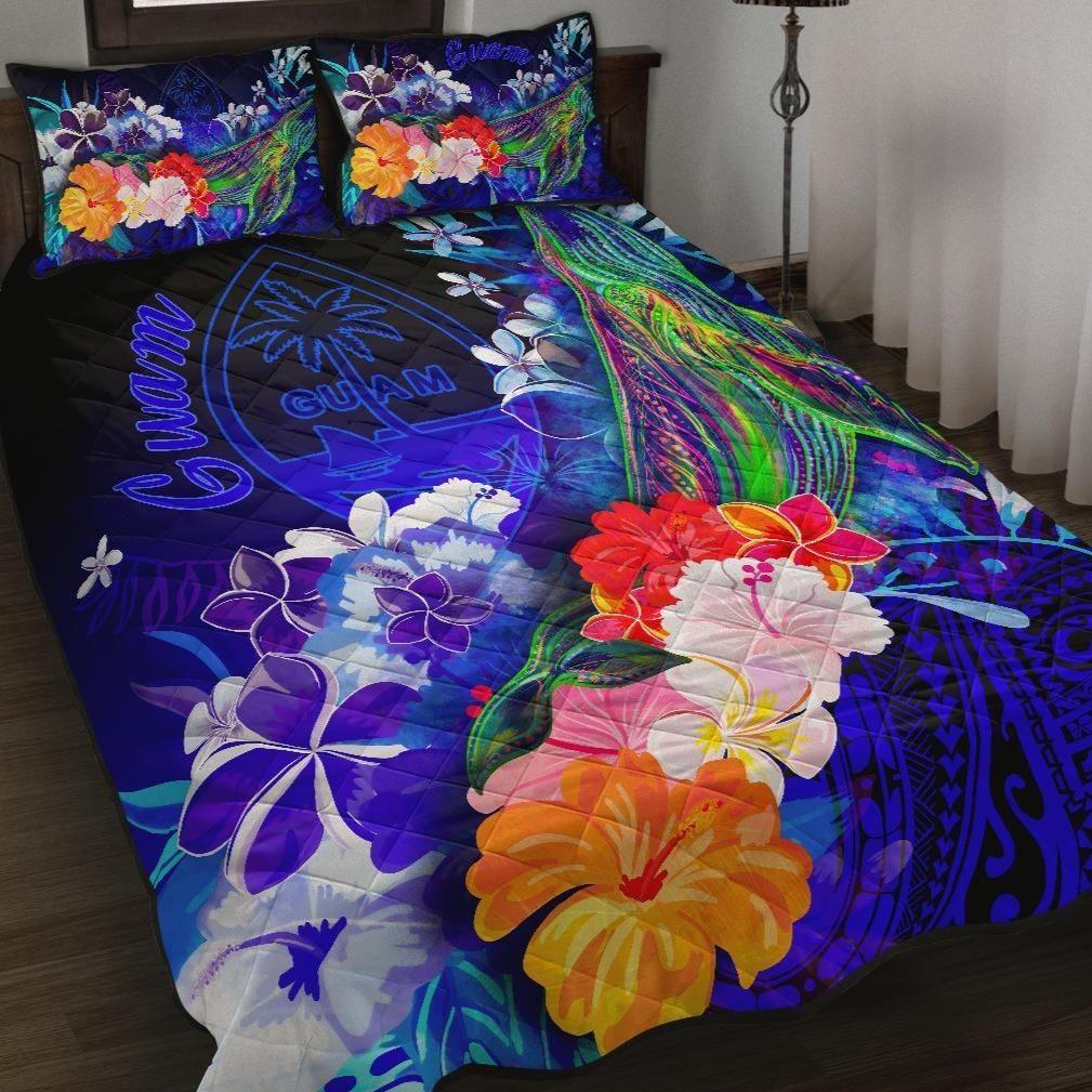 Guam Quilt Bed Set - Humpback Whale with Tropical Flowers (Blue)
