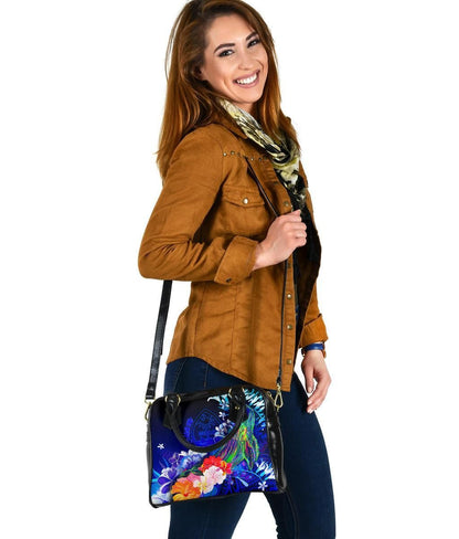 Guam Shoulder Handbag - Humpback Whale With Tropical Flowers (Blue)
