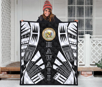 Hawaii Premium Quilt - Hawaii Seal Polynesian White Tattoo (Black)