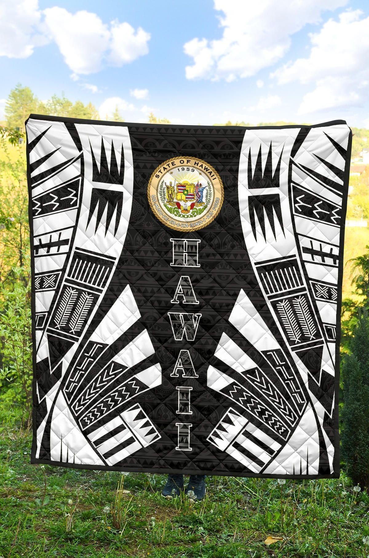 Hawaii Premium Quilt - Hawaii Seal Polynesian White Tattoo (Black)