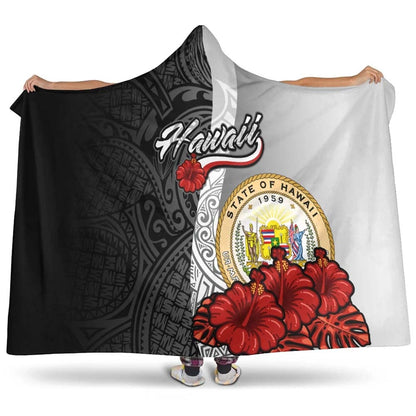 Hawaii Polynesian Hooded Blanket- Coat Of Arm With Hibiscus White