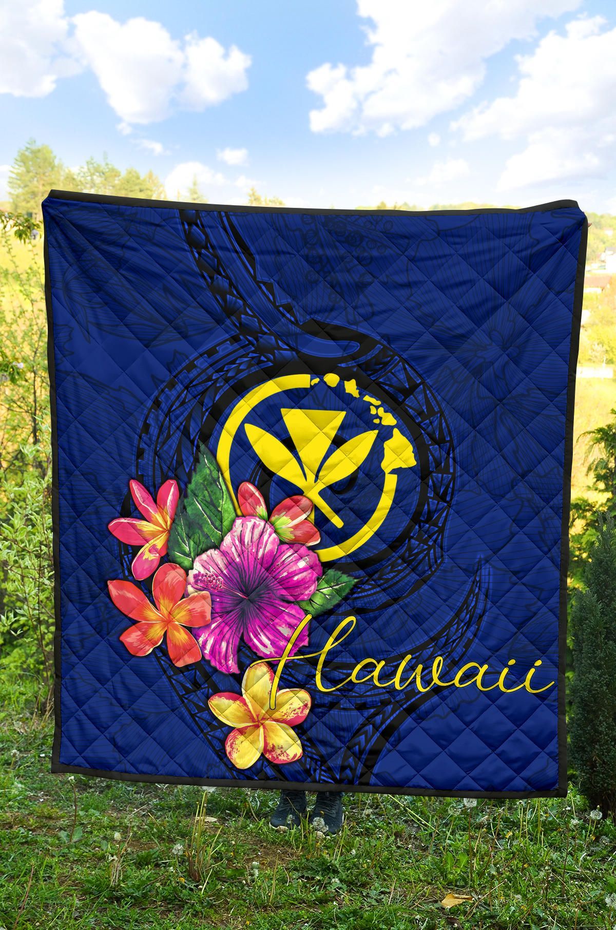 Hawaii Polynesian Premium Quilt - Floral With Seal Blue