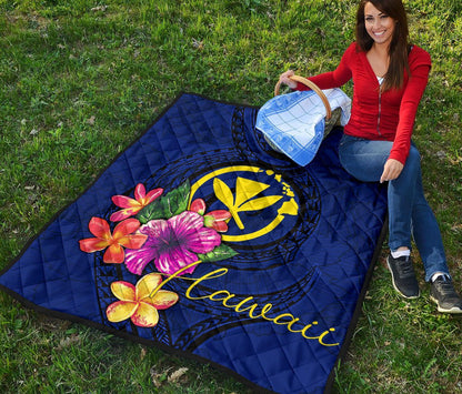 Hawaii Polynesian Premium Quilt - Floral With Seal Blue