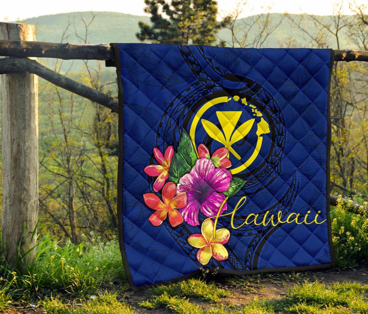 Hawaii Polynesian Premium Quilt - Floral With Seal Blue