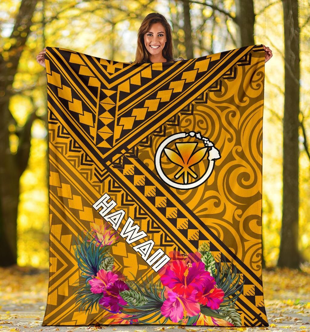 Hawaii Premium Blanket - Kanaka Maoli With Hibiscus On Polynesian Patterns (Yellow)