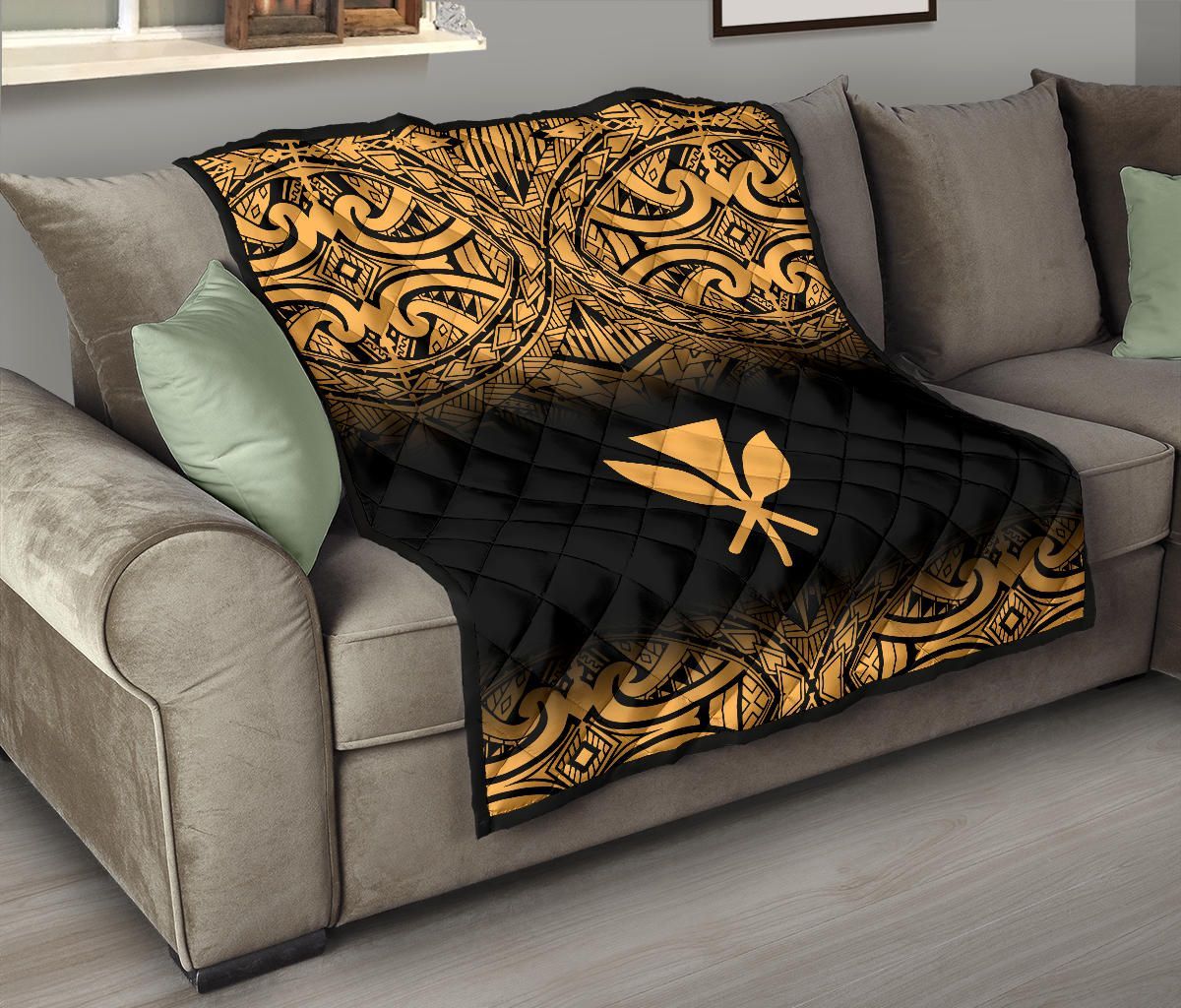 Hawaii Premium Quilt - Gold Kanaka Maoli Polynesian Tattoo & Black Frog