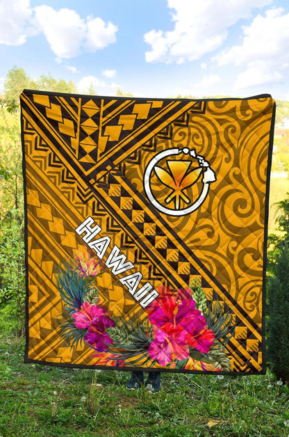 Hawaii Premium Quilt - Kanaka Maoli With Hibiscus On Polynesian Patterns (Yellow)