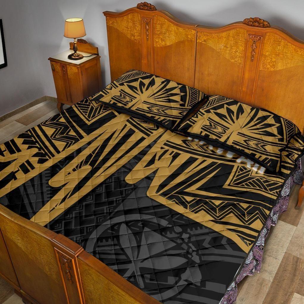 Hawaii Quilt Bed Set - Kanaka Maoli With Polynesian Pattern In Heartbeat Style (Gold)