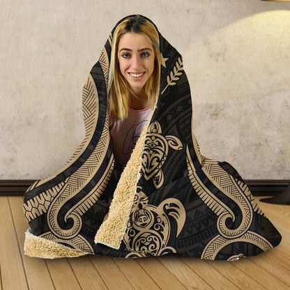 Kosrae Hooded Blanket - Gold Tentacle Turtle