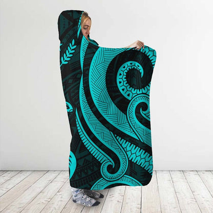Kosrae Hooded Blanket - Turquoise Tentacle Turtle