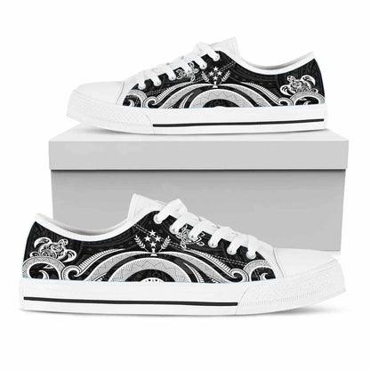 Kosrae Low Top Canvas Shoes - White Tentacle Turtle
