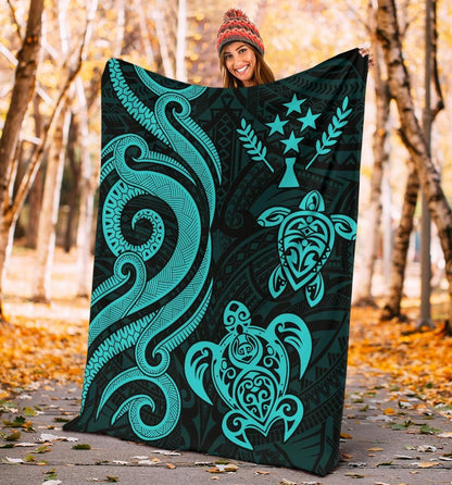 Kosrae Micronesian Premium Blanket - Turquoise Tentacle Turtle