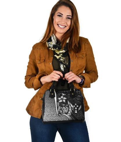 Kosrae Micronesia Shoulder Handbag White - Turtle With Hook