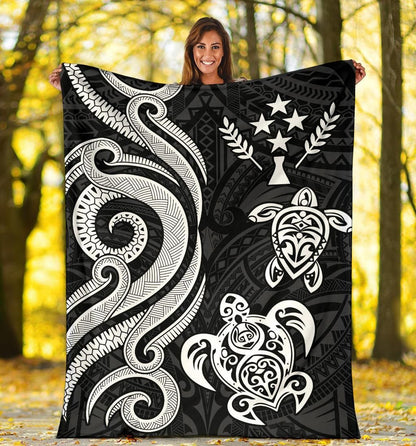 Kosrae Micronesian Premium Blanket - White Tentacle Turtle