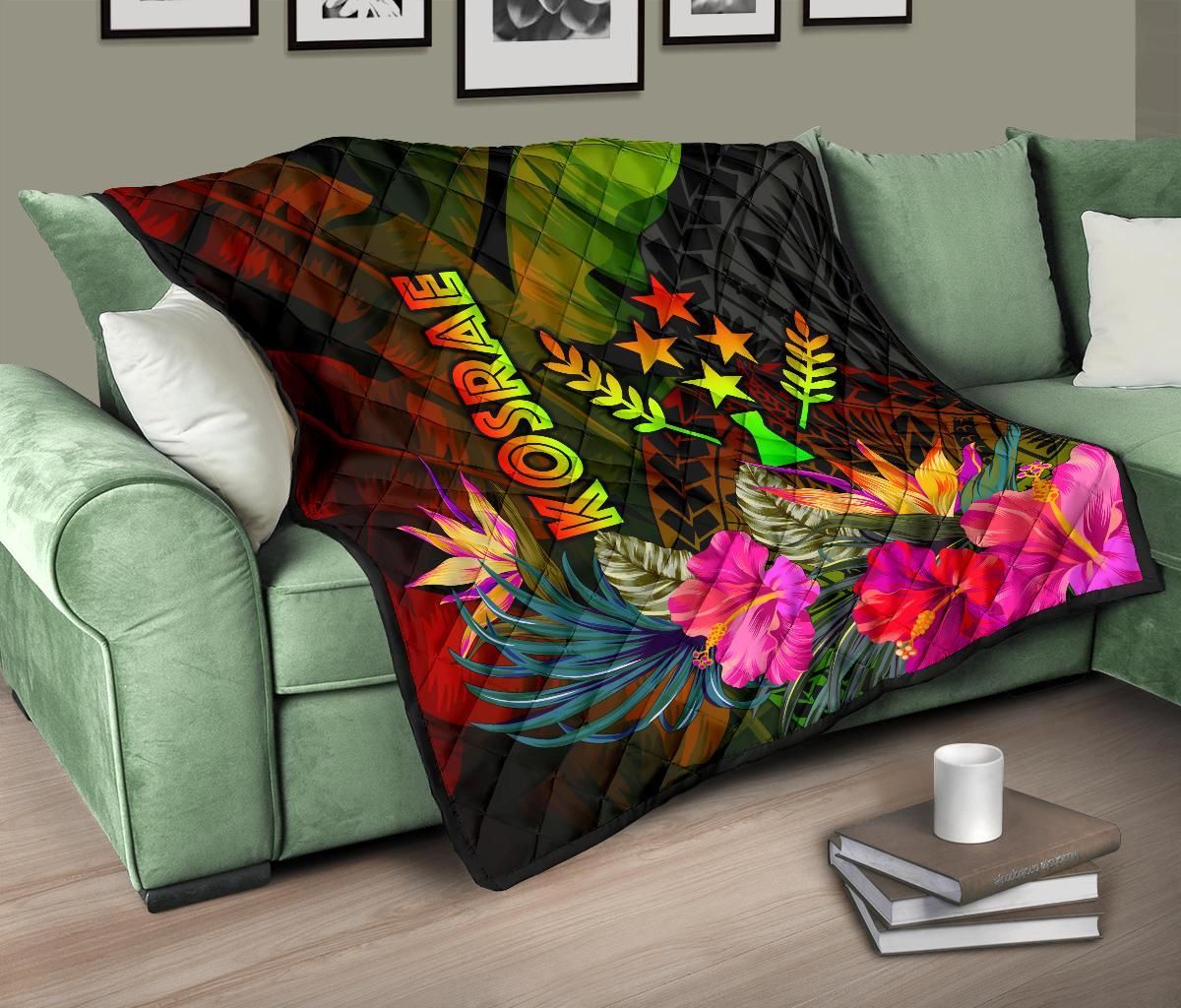 Kosrae Polynesian Premium Quilt -  Hibiscus and Banana Leaves