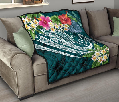Kosrae Polynesian Premium Quilt - Summer Plumeria (Turquoise)