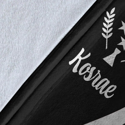 Kosrae Premium Blanket - White Polynesian Tentacle Tribal Pattern