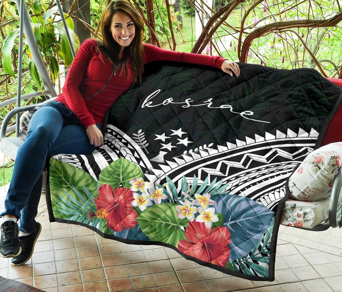 Kosrae Premium Quilt - Kosrae Coat of Arms & Polynesian Tropical Flowers White