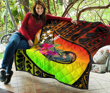 Kosrae Premium Quilt - Polynesian Hook And Hibiscus (Reggae)