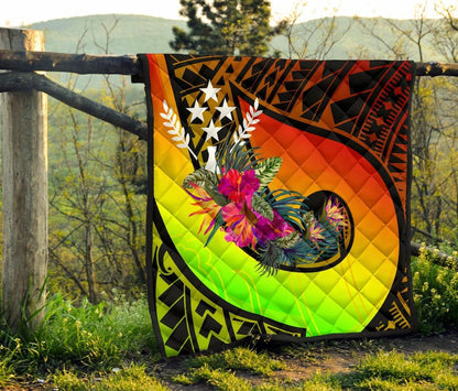 Kosrae Premium Quilt - Polynesian Hook And Hibiscus (Reggae)