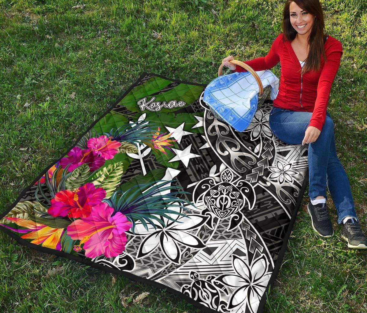 Kosrae Premium Quilt - Turtle Plumeria Banana Leaf