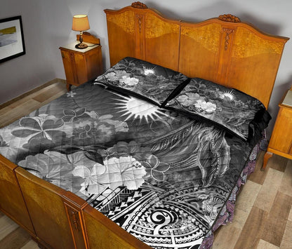 Marshall Islands Custom Personalised Quilt Bed Set - Humpback Whale with Tropical Flowers (White)