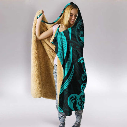 Marshall Islands Hooded Blanket - Turquoise Tentacle Turtle Crest