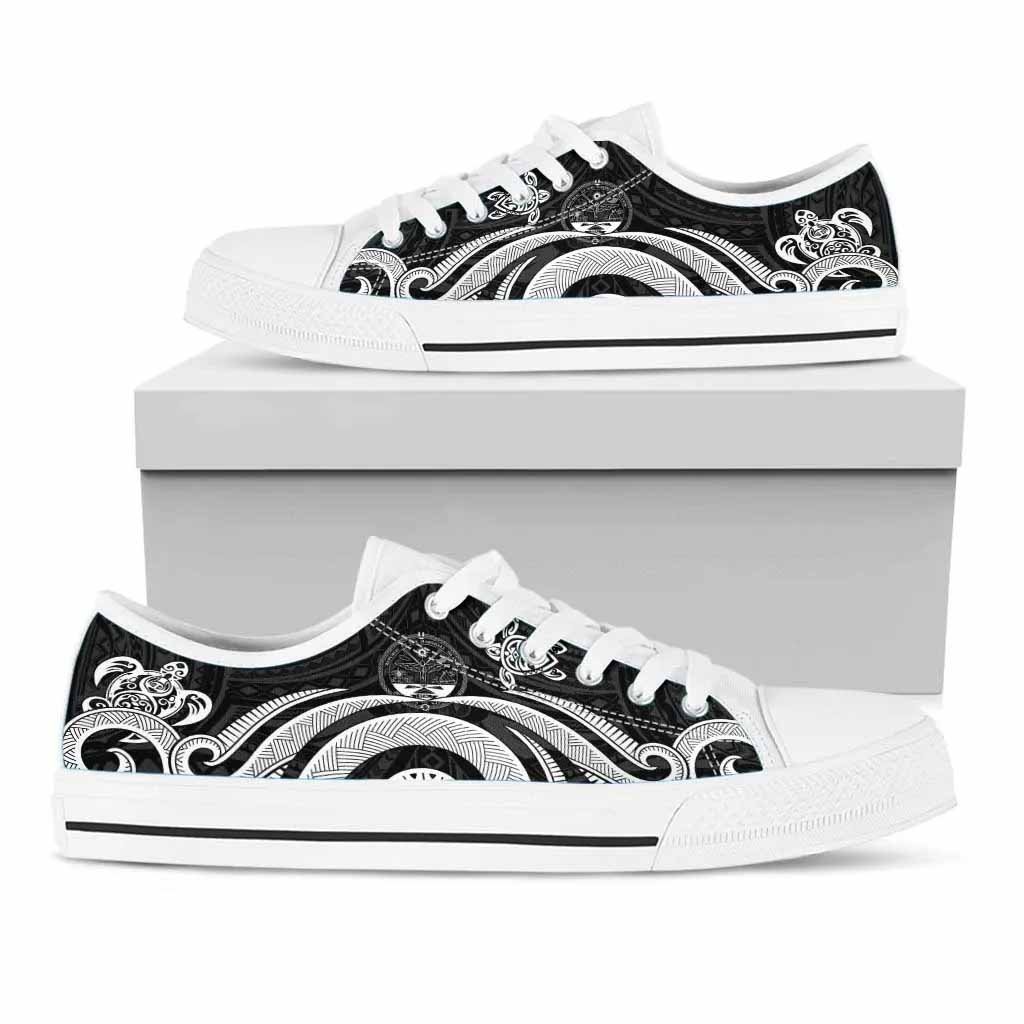 Marshall Islands Low Top Canvas Shoes - White Tentacle Turtle Crest
