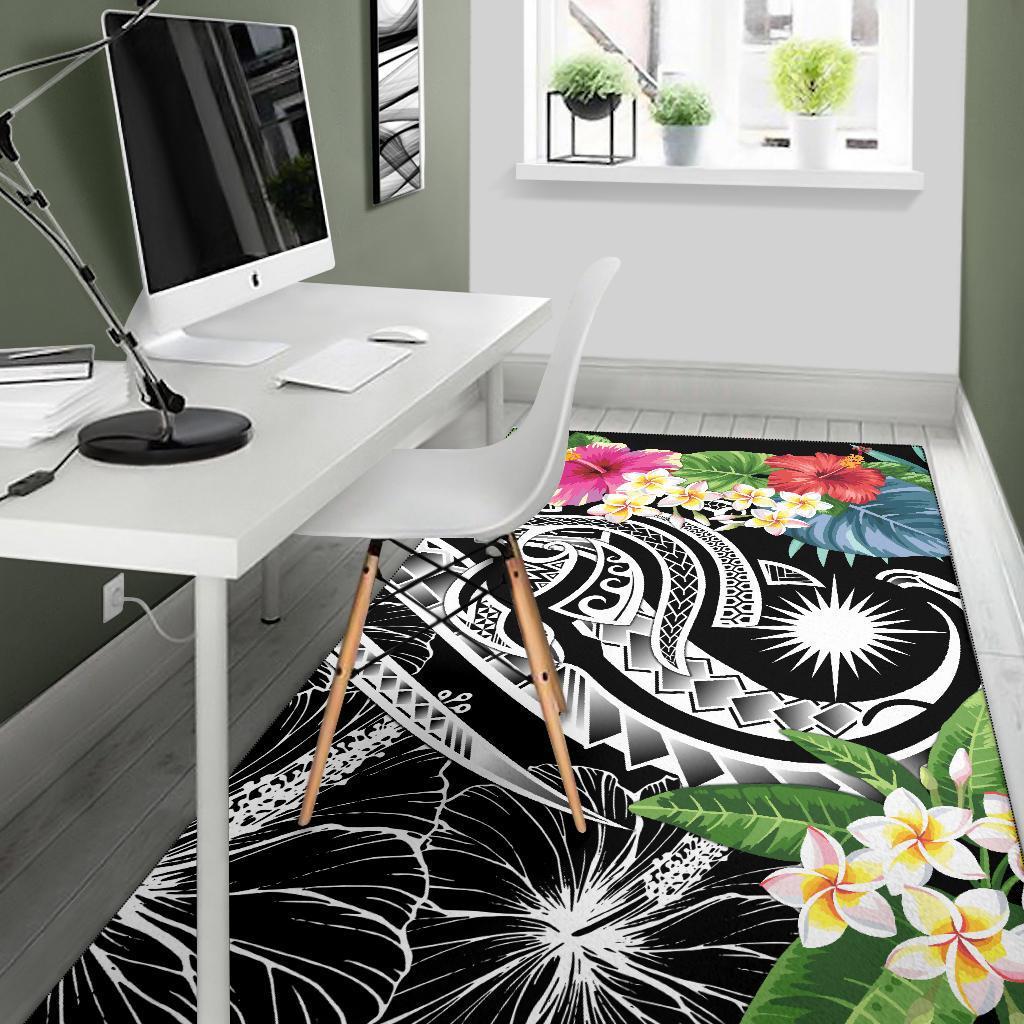 Marshall Islandss Polynesian Area Rug - Summer Plumeria (Black)
