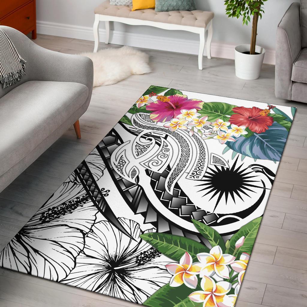 Marshall Islandss Polynesian Area Rug - Summer Plumeria (White)