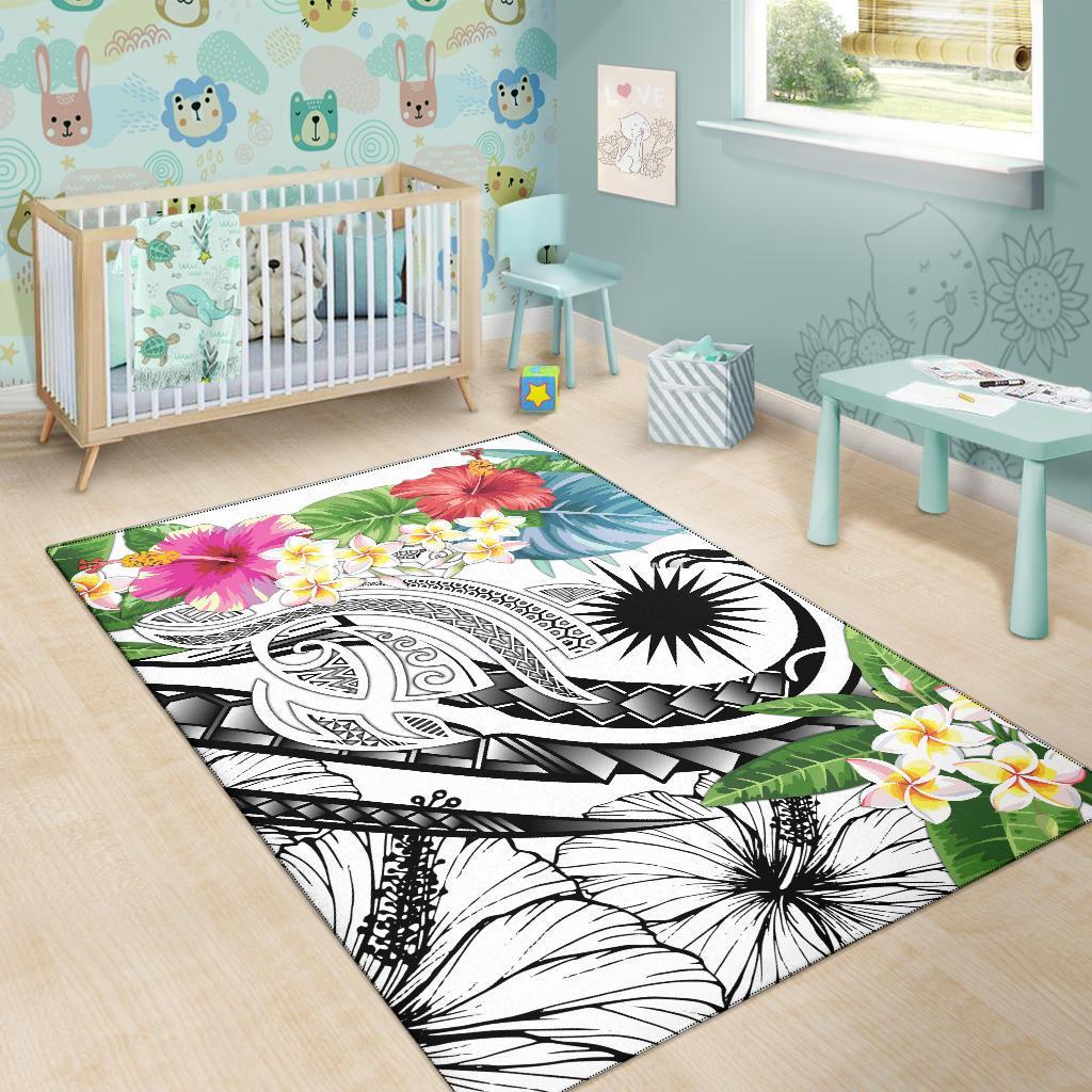 Marshall Islandss Polynesian Area Rug - Summer Plumeria (White)
