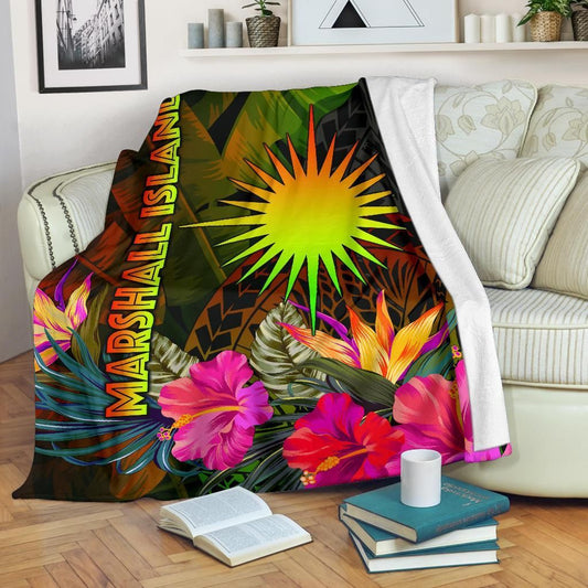Marshall Islands Polynesian Premium Blanket -  Hibiscus and Banana Leaves