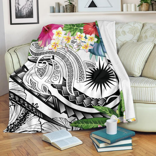 Marshall Islands Polynesian Premium Blanket - Summer Plumeria (White)