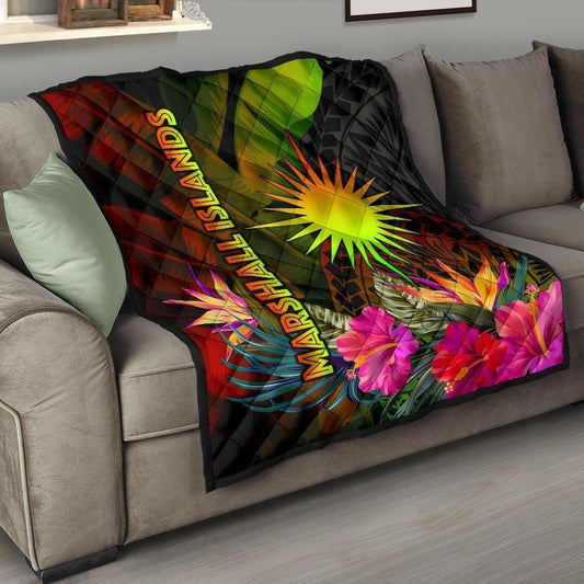 Marshall Islands Polynesian Premium Quilt -  Hibiscus and Banana Leaves