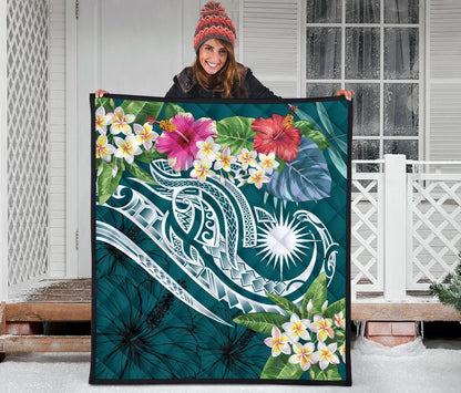 Marshall Islands Polynesian Premium Quilt - Summer Plumeria (Turquoise)