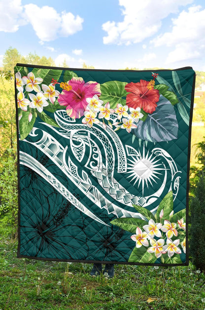 Marshall Islands Polynesian Premium Quilt - Summer Plumeria (Turquoise)