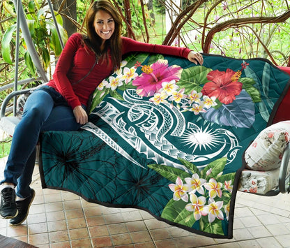 Marshall Islands Polynesian Premium Quilt - Summer Plumeria (Turquoise)