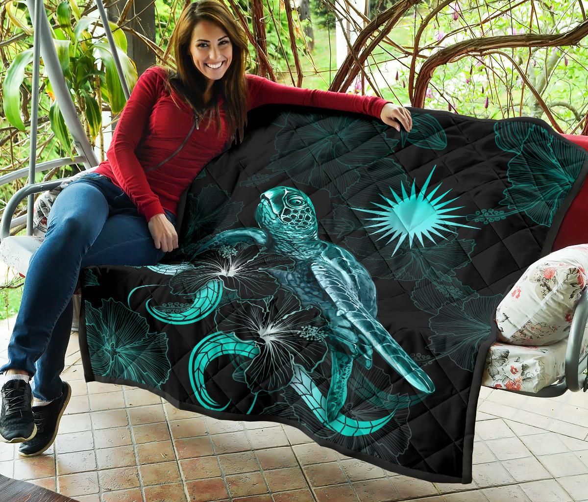 Marshall Islands Polynesian Premium Quilt - Turtle With Blooming Hibiscus Turquoise