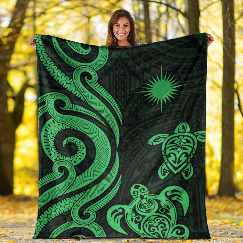 Marshall Islands Premium Blanket - Green Tentacle Turtle Crest