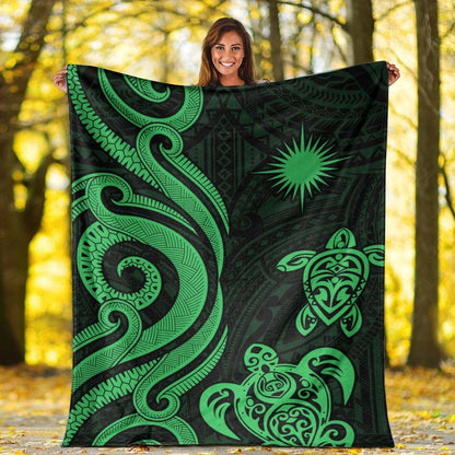 Marshall Islands Premium Blanket - Green Tentacle Turtle Crest