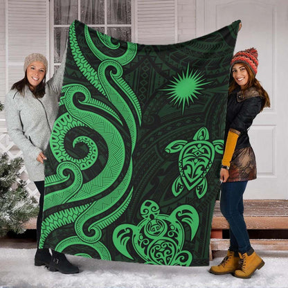 Marshall Islands Premium Blanket - Green Tentacle Turtle Crest