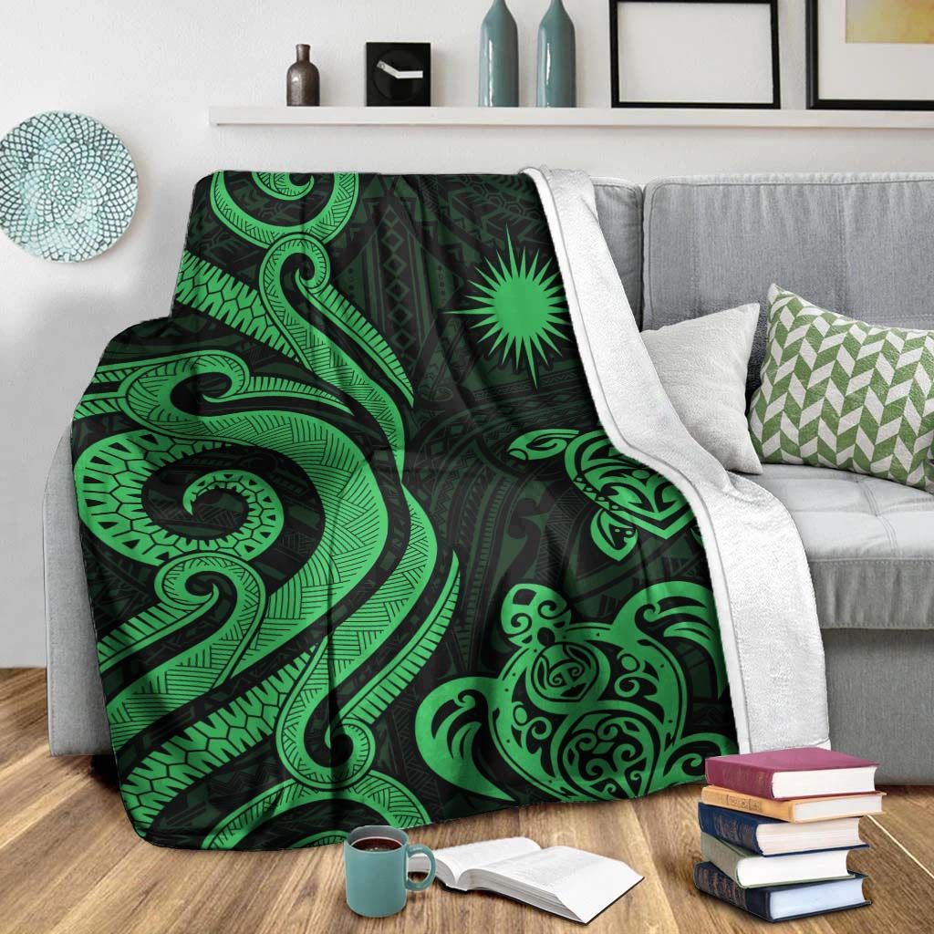 Marshall Islands Premium Blanket - Green Tentacle Turtle Crest