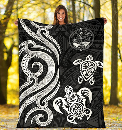 Marshall Islands Premium Blanket - Tentacle Turtle White