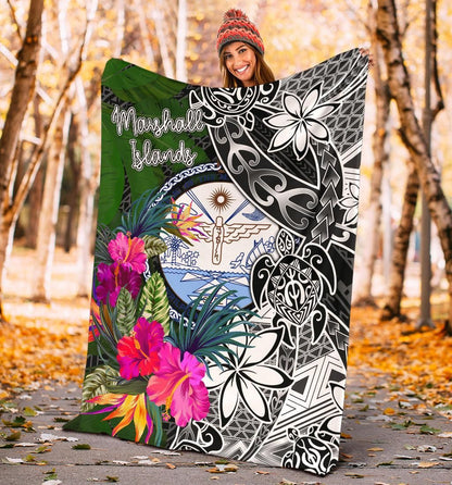 Marshall Islands Premium Blanket - Turtle Plumeria Banana Leaf Crest