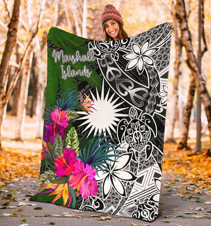 Marshall Islands Premium Blanket - Turtle Plumeria Banana Leaf