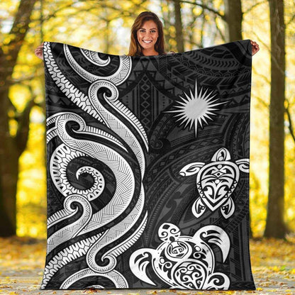 Marshall Islands Premium Blanket - White Tentacle Turtle Crest