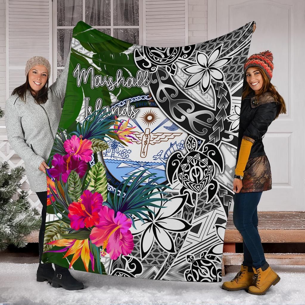 Marshall Islands Premium Blanket White - Turtle Plumeria Banana Leaf Crest