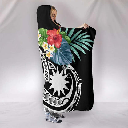 Nauru Polynesian Hooded Blanket - Summer Plumeria (Black)